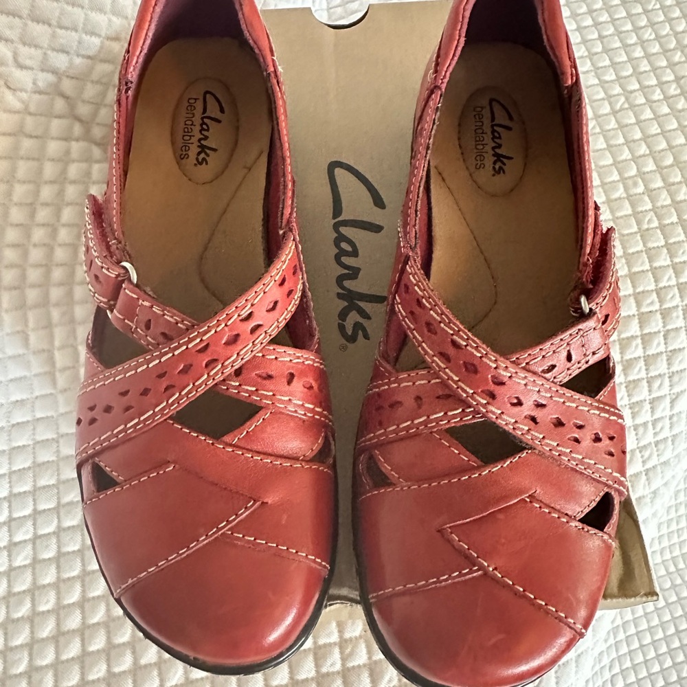 ♥️Clarks Ashland Spin Red Rouge